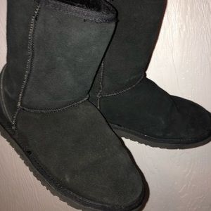 Women’s UGG black boots